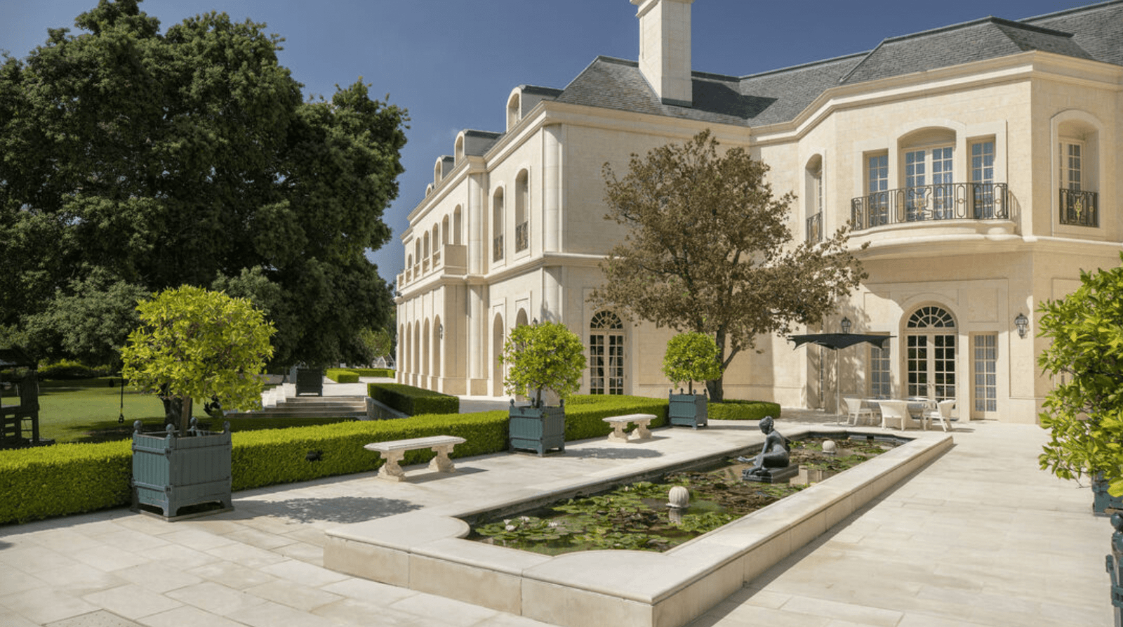Luxury real estate - Private Mansion - Private Castle - Los Angeles Billionaire's Row in Bel Air - Holmby Hills - Los Angeles Golden Triangle - California