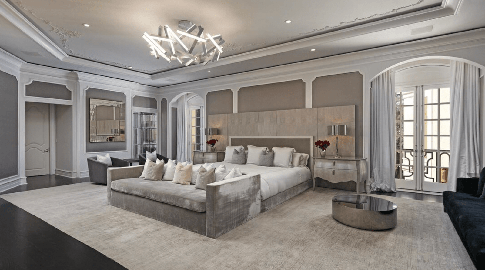 Luxury real estate - Private Mansion - Private Castle - Los Angeles Billionaire's Row in Bel Air - Holmby Hills - Los Angeles Golden Triangle - California