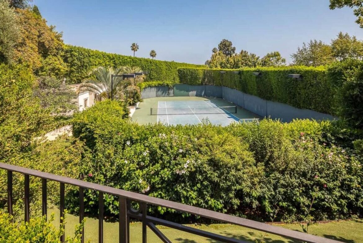 Beverly Hills Gated Estate - Los Angeles - California Luxury Real Estate - Immobilier de Luxe USA