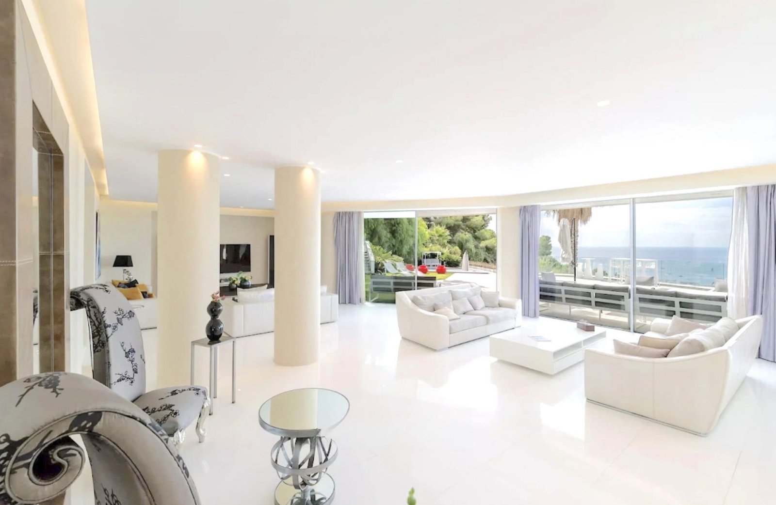JFW IMMOBILIER Luxury Real Estate Homes for Sale in Cannes, French Riviera, France Côte d'Azur immobilier de luxe inmobiliaria de lujo imóveis de luxo immobili di lusso in vendita a Cannes, Costa Azzurra, Francia Luxe onroerend goed te koop in Cannes, Franse Rivièra, Frankrijk フランス・カンヌのラグジュアリー不動産、コート・ダジュール कान्स फ़्रांस फ्रेंच रिवेरा कोटे डी'ज़ूर लक्जरी अचल संपत्ति 法国戛纳蔚蓝海岸的豪华房地产 Элитная недвижимость в Каннах, Франция, Французская Ривьера Luxusimmobilien in Cannes, Frankreich Immobili di lusso a Cannes, Francia luksusowe nieruchomości w Cannes we Francji 프랑스 칸의 럭셔리 부동산 العقارات الفاخرة في كان، فرنسا
