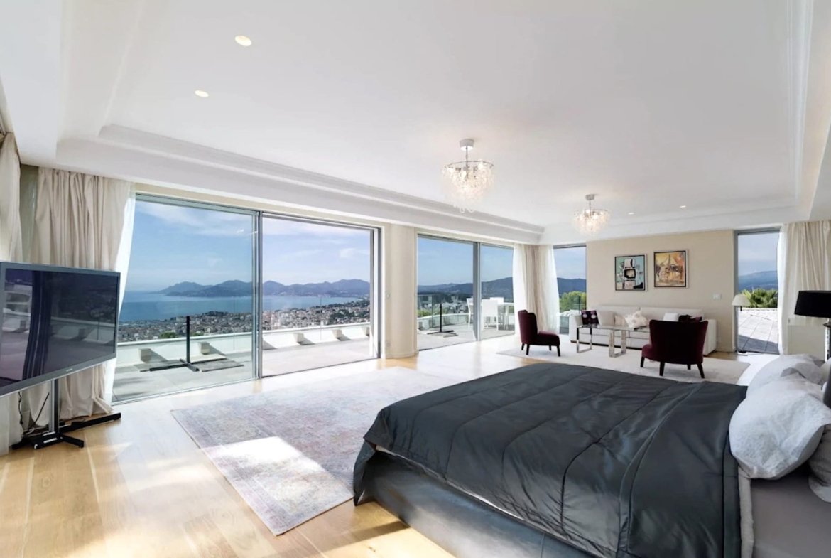 JFW IMMOBILIER Luxury Real Estate Homes for Sale in Cannes, French Riviera, France Côte d'Azur immobilier de luxe inmobiliaria de lujo imóveis de luxo immobili di lusso in vendita a Cannes, Costa Azzurra, Francia Luxe onroerend goed te koop in Cannes, Franse Rivièra, Frankrijk フランス・カンヌのラグジュアリー不動産、コート・ダジュール कान्स फ़्रांस फ्रेंच रिवेरा कोटे डी'ज़ूर लक्जरी अचल संपत्ति 法国戛纳蔚蓝海岸的豪华房地产 Элитная недвижимость в Каннах, Франция, Французская Ривьера Luxusimmobilien in Cannes, Frankreich Immobili di lusso a Cannes, Francia luksusowe nieruchomości w Cannes we Francji 프랑스 칸의 럭셔리 부동산 العقارات الفاخرة في كان، فرنسا