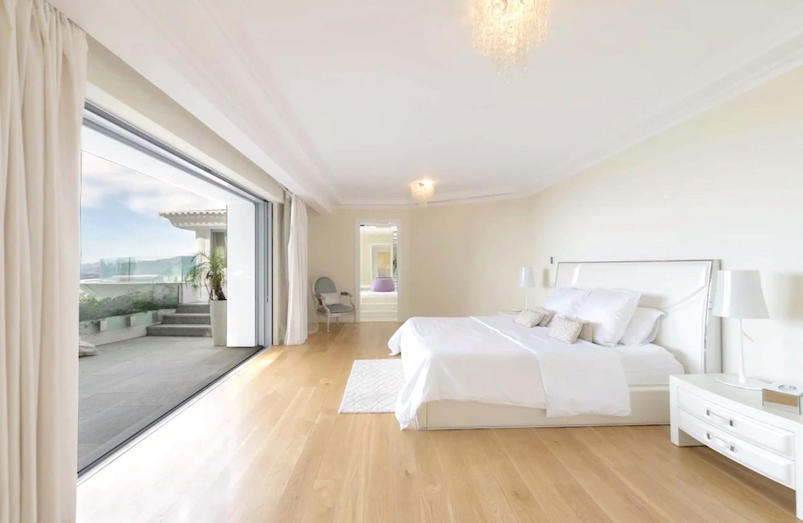 JFW IMMOBILIER Luxury Real Estate Homes for Sale in Cannes, French Riviera, France Côte d'Azur immobilier de luxe inmobiliaria de lujo imóveis de luxo immobili di lusso in vendita a Cannes, Costa Azzurra, Francia Luxe onroerend goed te koop in Cannes, Franse Rivièra, Frankrijk フランス・カンヌのラグジュアリー不動産、コート・ダジュール कान्स फ़्रांस फ्रेंच रिवेरा कोटे डी'ज़ूर लक्जरी अचल संपत्ति 法国戛纳蔚蓝海岸的豪华房地产 Элитная недвижимость в Каннах, Франция, Французская Ривьера Luxusimmobilien in Cannes, Frankreich Immobili di lusso a Cannes, Francia luksusowe nieruchomości w Cannes we Francji 프랑스 칸의 럭셔리 부동산 العقارات الفاخرة في كان، فرنسا