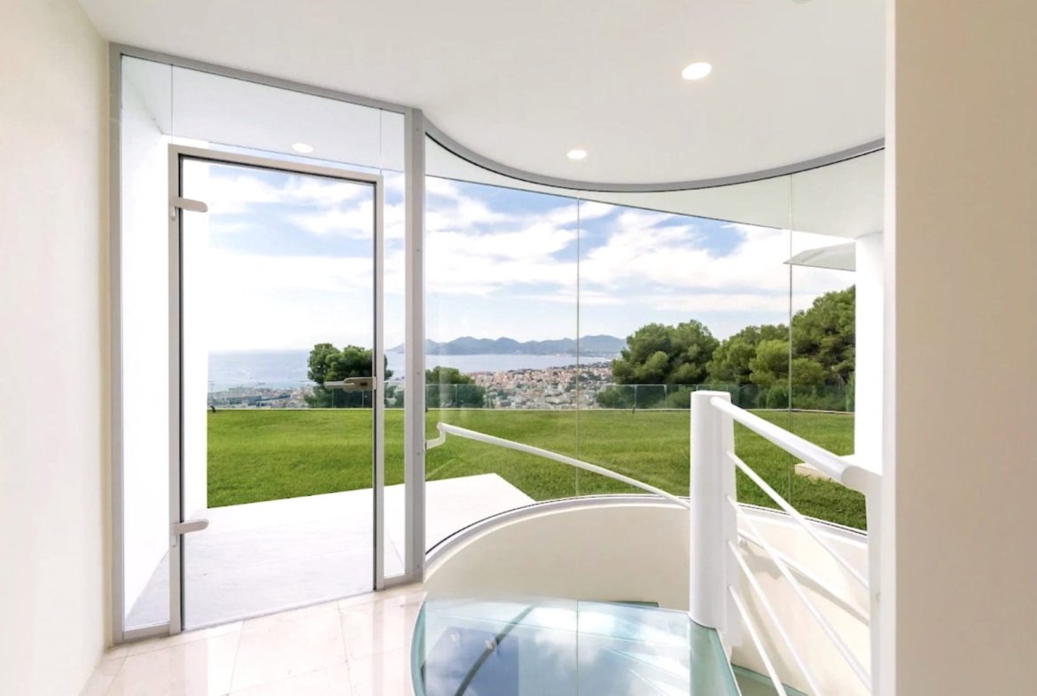 JFW IMMOBILIER Luxury Real Estate Homes for Sale in Cannes, French Riviera, France Côte d'Azur immobilier de luxe inmobiliaria de lujo imóveis de luxo immobili di lusso in vendita a Cannes, Costa Azzurra, Francia Luxe onroerend goed te koop in Cannes, Franse Rivièra, Frankrijk フランス・カンヌのラグジュアリー不動産、コート・ダジュール कान्स फ़्रांस फ्रेंच रिवेरा कोटे डी'ज़ूर लक्जरी अचल संपत्ति 法国戛纳蔚蓝海岸的豪华房地产 Элитная недвижимость в Каннах, Франция, Французская Ривьера Luxusimmobilien in Cannes, Frankreich Immobili di lusso a Cannes, Francia luksusowe nieruchomości w Cannes we Francji 프랑스 칸의 럭셔리 부동산 العقارات الفاخرة في كان، فرنسا