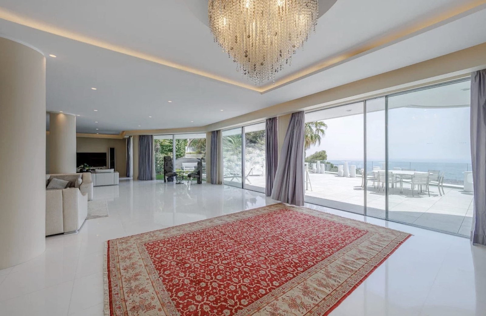 JFW IMMOBILIER Luxury Real Estate Homes for Sale in Cannes, French Riviera, France Côte d'Azur immobilier de luxe inmobiliaria de lujo imóveis de luxo immobili di lusso in vendita a Cannes, Costa Azzurra, Francia Luxe onroerend goed te koop in Cannes, Franse Rivièra, Frankrijk フランス・カンヌのラグジュアリー不動産、コート・ダジュール कान्स फ़्रांस फ्रेंच रिवेरा कोटे डी'ज़ूर लक्जरी अचल संपत्ति 法国戛纳蔚蓝海岸的豪华房地产 Элитная недвижимость в Каннах, Франция, Французская Ривьера Luxusimmobilien in Cannes, Frankreich Immobili di lusso a Cannes, Francia luksusowe nieruchomości w Cannes we Francji 프랑스 칸의 럭셔리 부동산 العقارات الفاخرة في كان، فرنسا