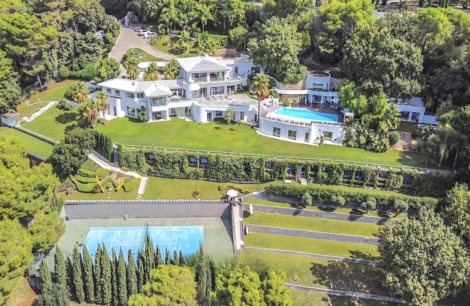 JFW IMMOBILIER Luxury Real Estate Homes for Sale in Cannes, French Riviera, France Côte d'Azur immobilier de luxe inmobiliaria de lujo imóveis de luxo immobili di lusso in vendita a Cannes, Costa Azzurra, Francia Luxe onroerend goed te koop in Cannes, Franse Rivièra, Frankrijk フランス・カンヌのラグジュアリー不動産、コート・ダジュール कान्स फ़्रांस फ्रेंच रिवेरा कोटे डी'ज़ूर लक्जरी अचल संपत्ति 法国戛纳蔚蓝海岸的豪华房地产 Элитная недвижимость в Каннах, Франция, Французская Ривьера Luxusimmobilien in Cannes, Frankreich Immobili di lusso a Cannes, Francia luksusowe nieruchomości w Cannes we Francji 프랑스 칸의 럭셔리 부동산 العقارات الفاخرة في كان، فرنسا