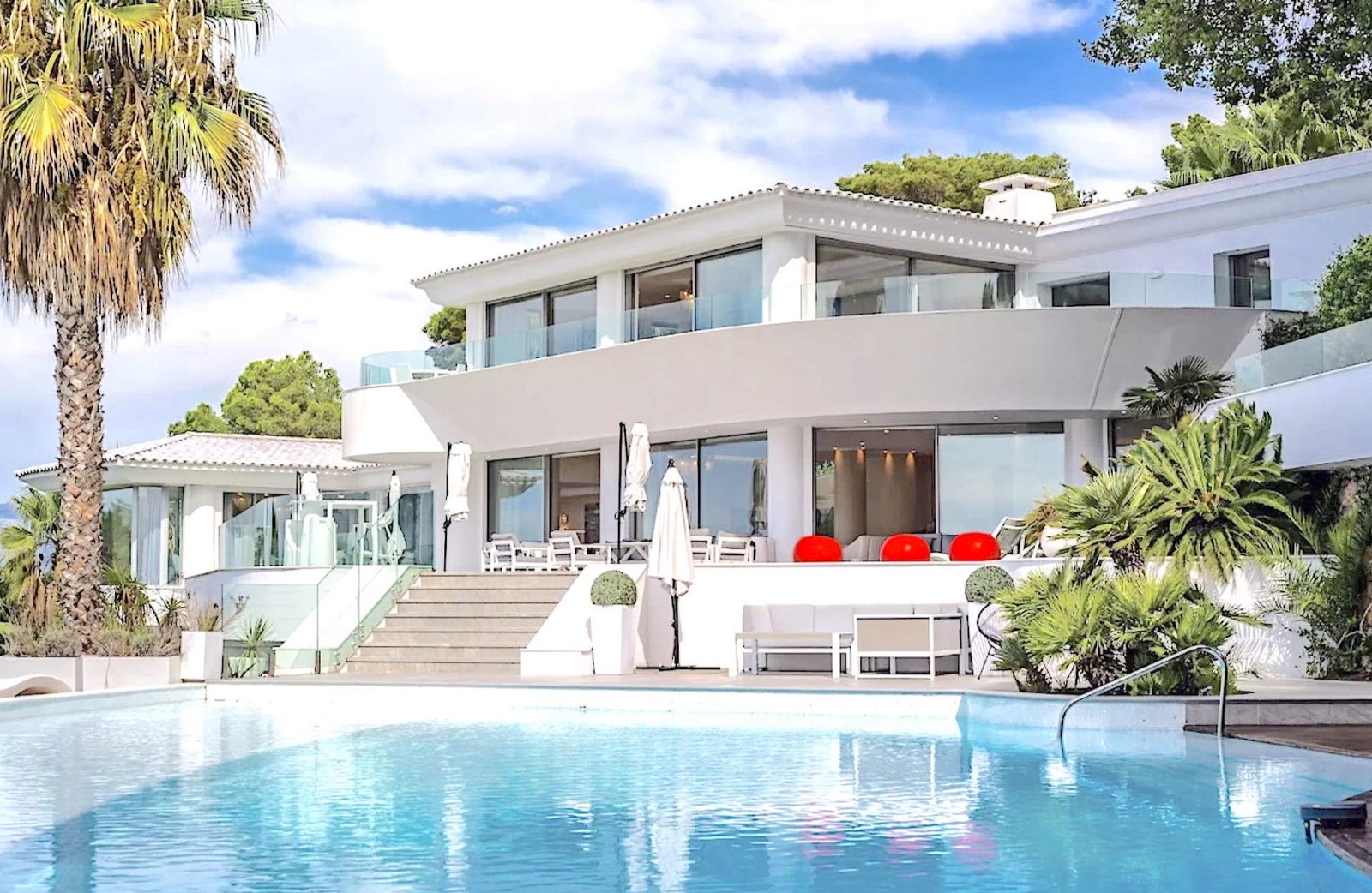 JFW IMMOBILIER Luxury Real Estate Homes for Sale in Cannes, French Riviera, France Côte d'Azur immobilier de luxe inmobiliaria de lujo imóveis de luxo immobili di lusso in vendita a Cannes, Costa Azzurra, Francia Luxe onroerend goed te koop in Cannes, Franse Rivièra, Frankrijk フランス・カンヌのラグジュアリー不動産、コート・ダジュール कान्स फ़्रांस फ्रेंच रिवेरा कोटे डी'ज़ूर लक्जरी अचल संपत्ति 法国戛纳蔚蓝海岸的豪华房地产 Элитная недвижимость в Каннах, Франция, Французская Ривьера Luxusimmobilien in Cannes, Frankreich Immobili di lusso a Cannes, Francia luksusowe nieruchomości w Cannes we Francji 프랑스 칸의 럭셔리 부동산 العقارات الفاخرة في كان، فرنسا