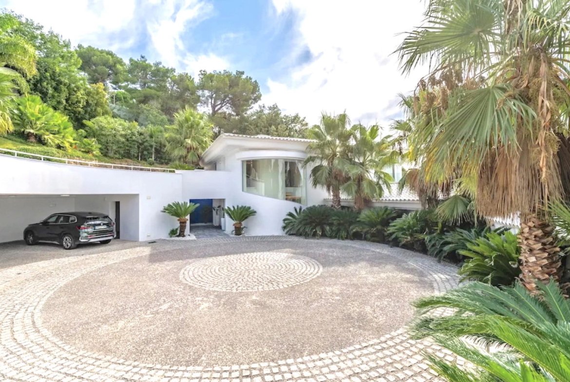JFW IMMOBILIER Luxury Real Estate Homes for Sale in Cannes, French Riviera, France Côte d'Azur immobilier de luxe inmobiliaria de lujo imóveis de luxo immobili di lusso in vendita a Cannes, Costa Azzurra, Francia Luxe onroerend goed te koop in Cannes, Franse Rivièra, Frankrijk フランス・カンヌのラグジュアリー不動産、コート・ダジュール कान्स फ़्रांस फ्रेंच रिवेरा कोटे डी'ज़ूर लक्जरी अचल संपत्ति 法国戛纳蔚蓝海岸的豪华房地产 Элитная недвижимость в Каннах, Франция, Французская Ривьера Luxusimmobilien in Cannes, Frankreich Immobili di lusso a Cannes, Francia luksusowe nieruchomości w Cannes we Francji 프랑스 칸의 럭셔리 부동산 العقارات الفاخرة في كان، فرنسا