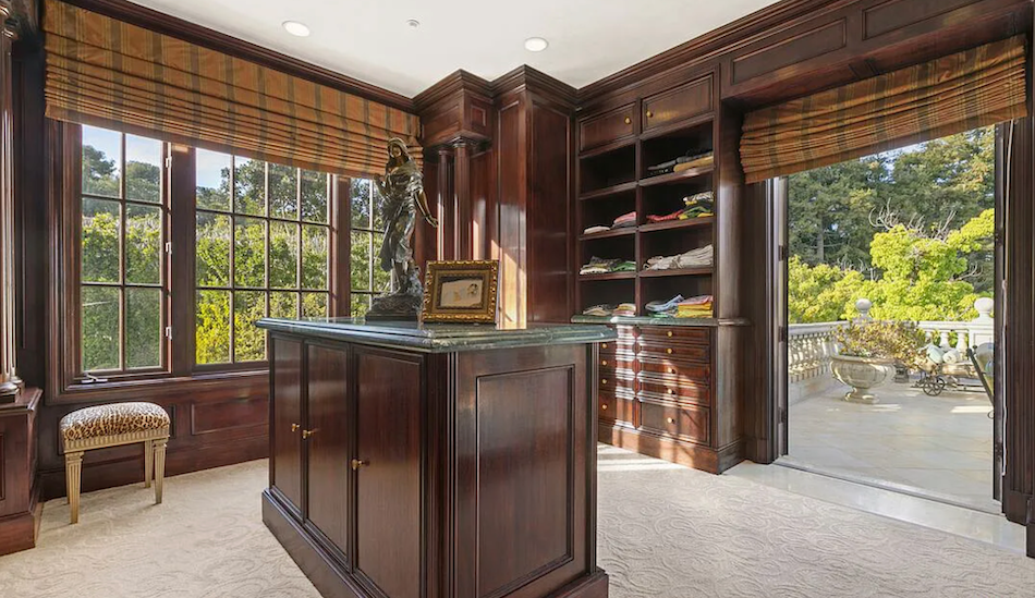 Los Angeles luxury real estate. Beverly Hills prestige home.