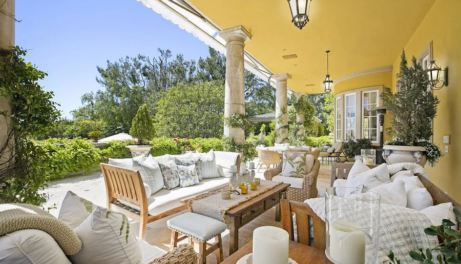 Los Angeles luxury real estate. Beverly Hills prestige home.