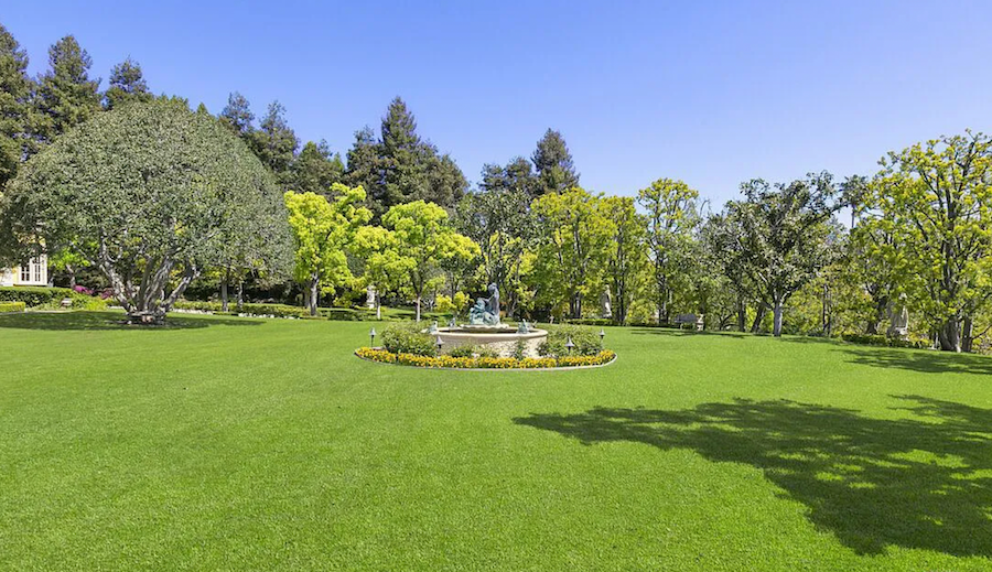 Los Angeles luxury real estate. Beverly Hills prestige home.