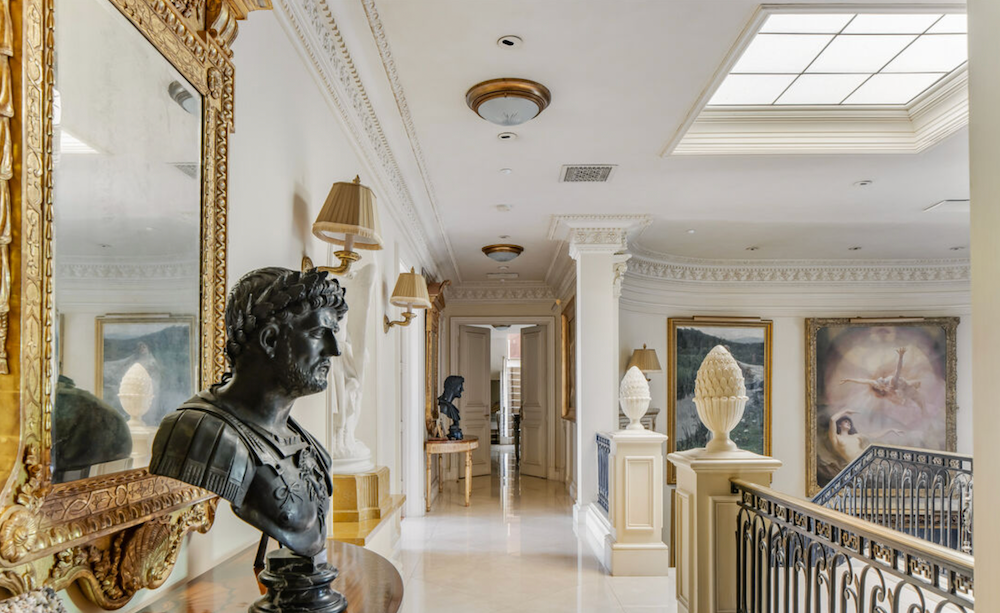Los Angeles luxury real estate. Beverly Hills prestige home.