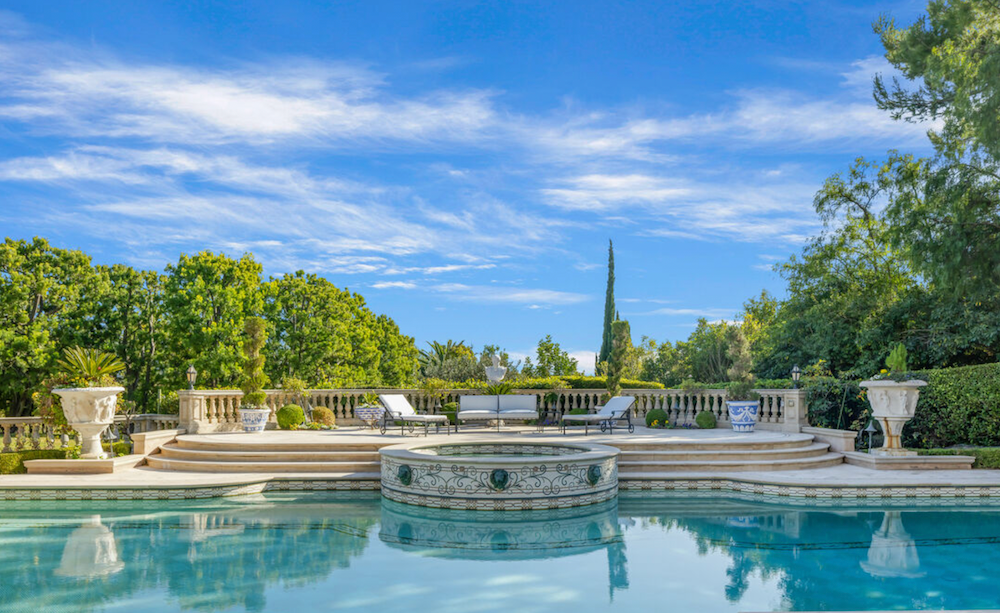 Los Angeles luxury real estate. Beverly Hills prestige home.