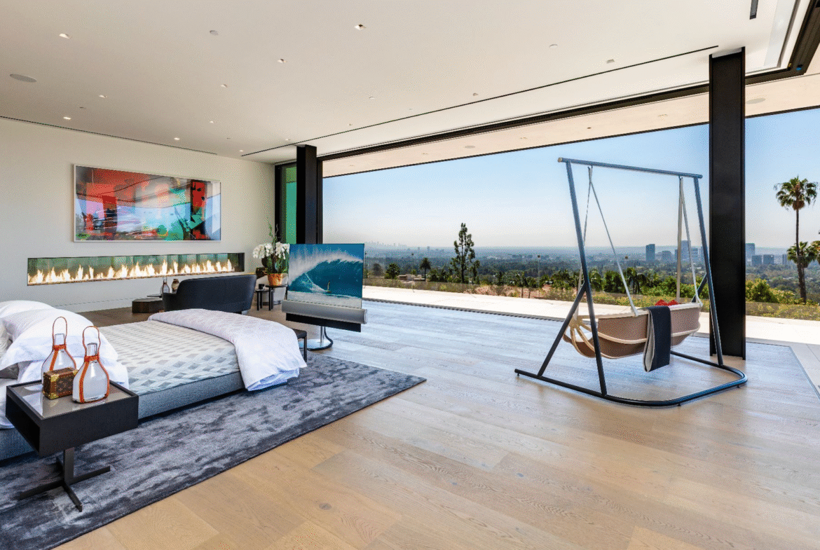 LOS ANGELES MEGA MANSION