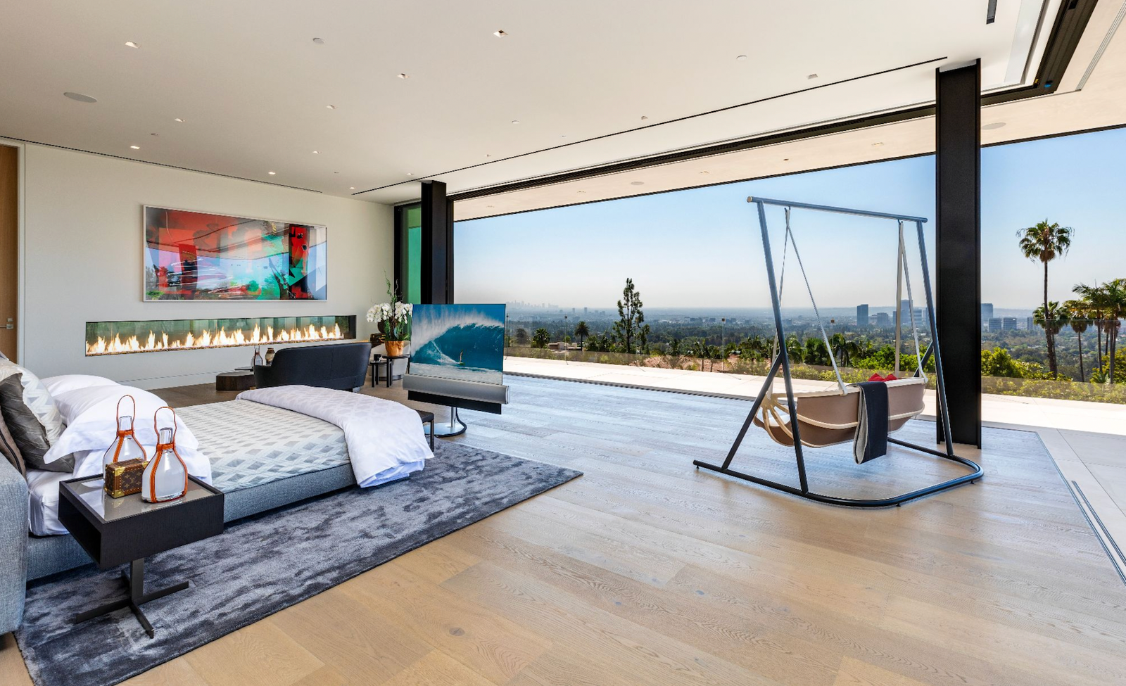 LOS ANGELES MEGA MANSION