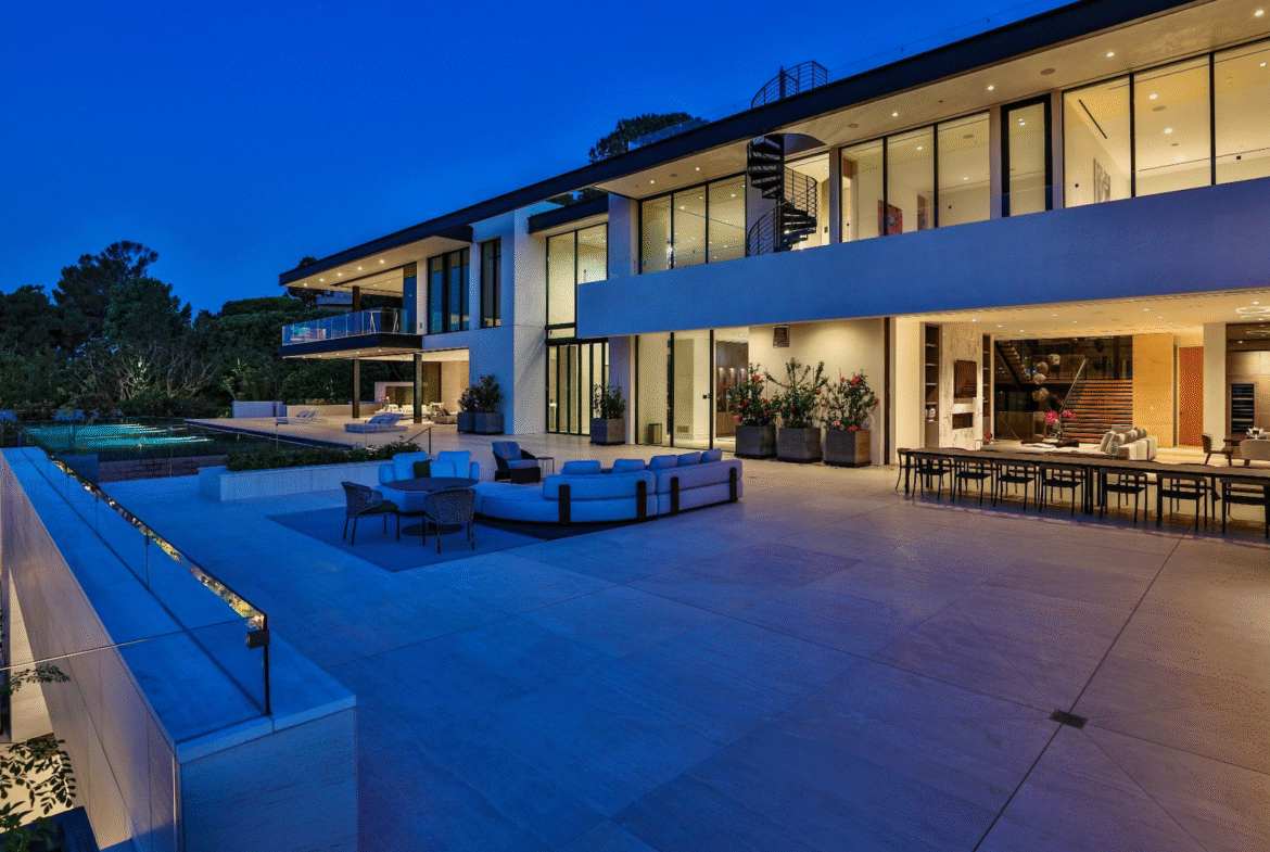 LOS ANGELES MEGA MANSION