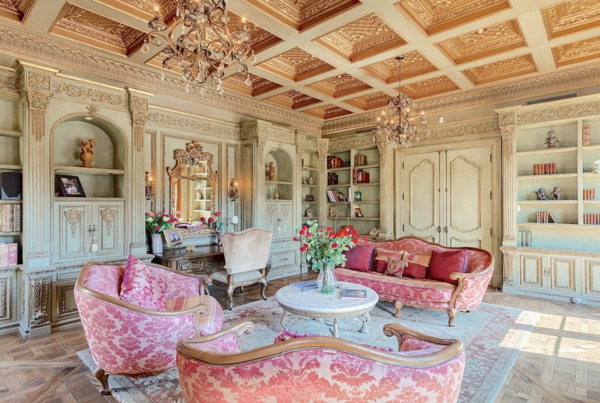 Italian Villa Bellezza in Calabasas