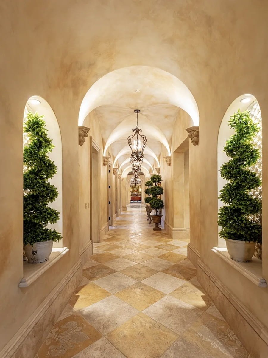 12 Italian Villa Bellezza in Calabasas