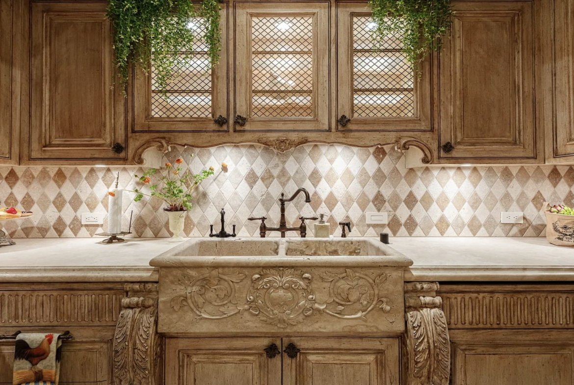 Italian Villa Bellezza in Calabasas