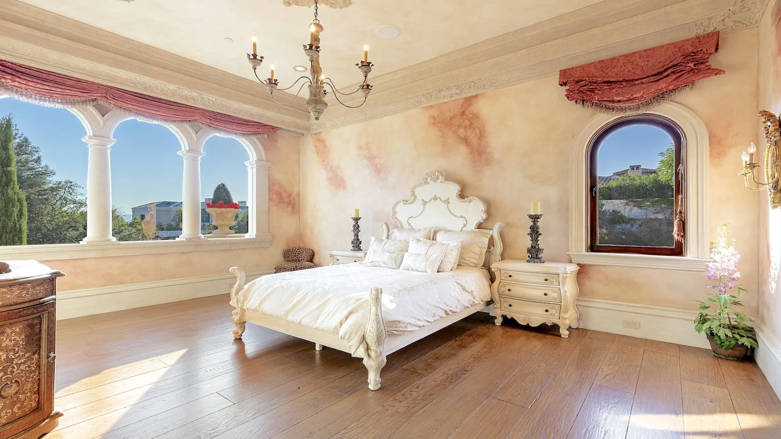 36 Italian Villa Bellezza in Calabasas