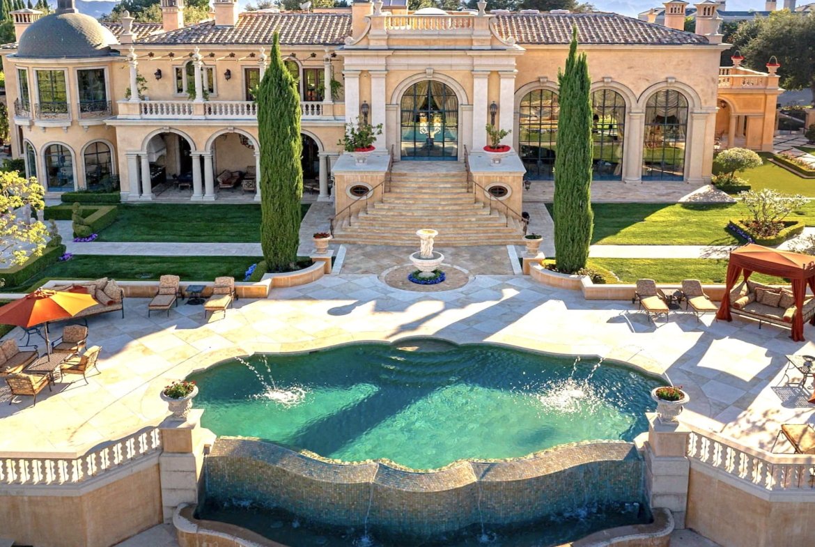 Italian Villa Bellezza in Calabasas