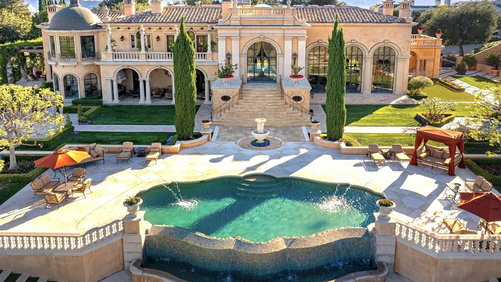 39 Italian Villa Bellezza in Calabasas