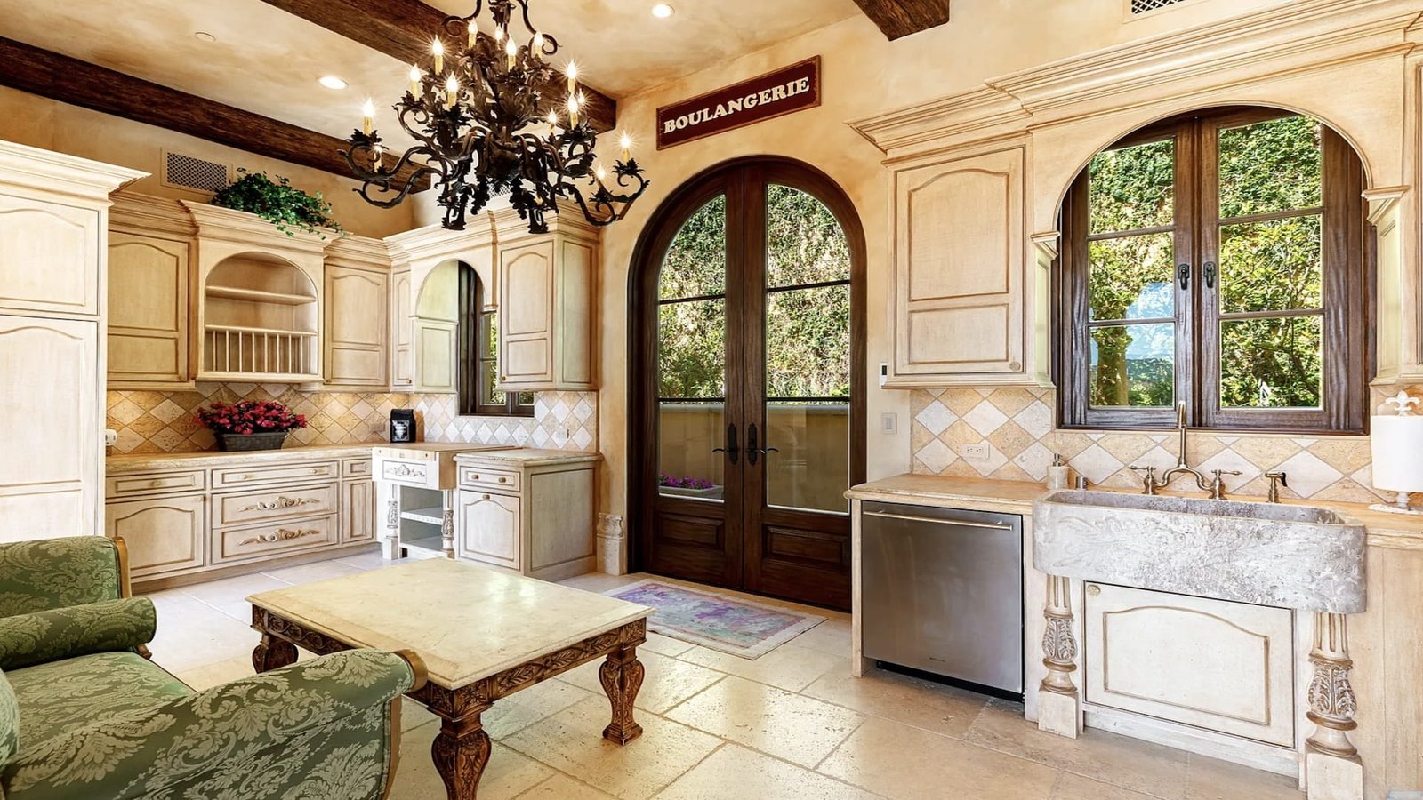41 Italian Villa Bellezza in Calabasas