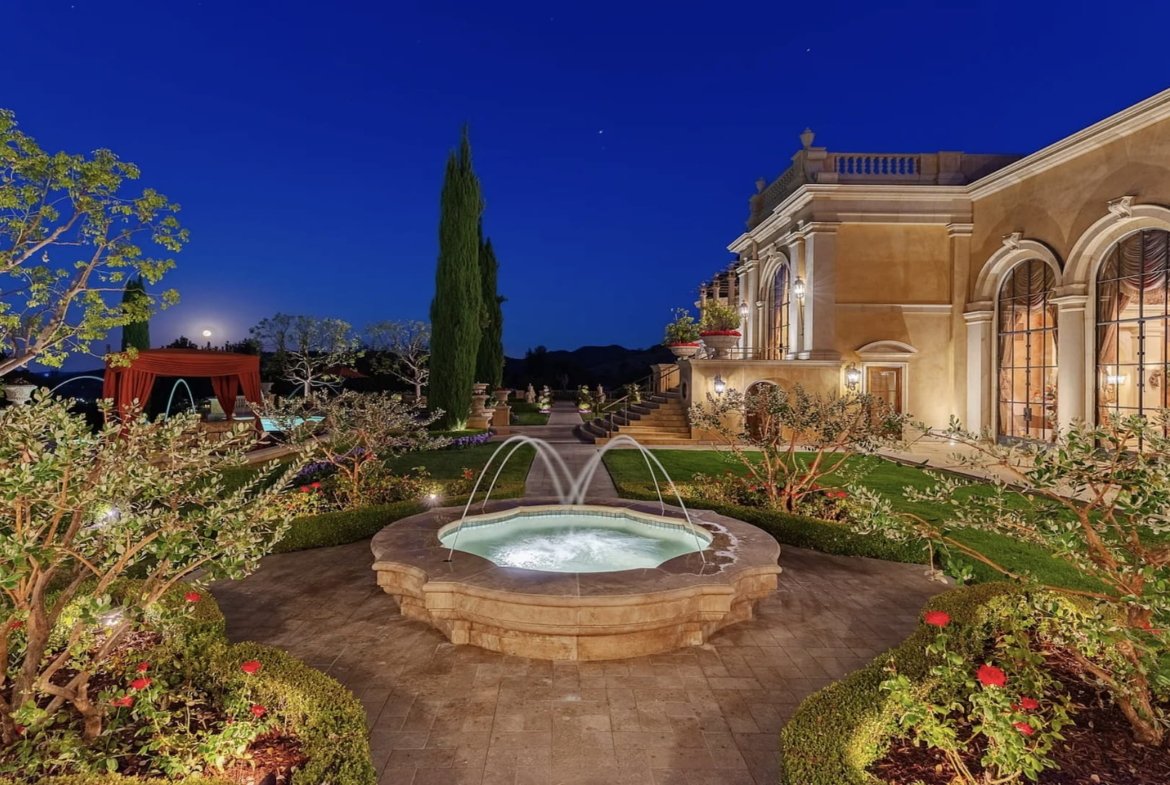 Italian Villa Bellezza in Calabasas