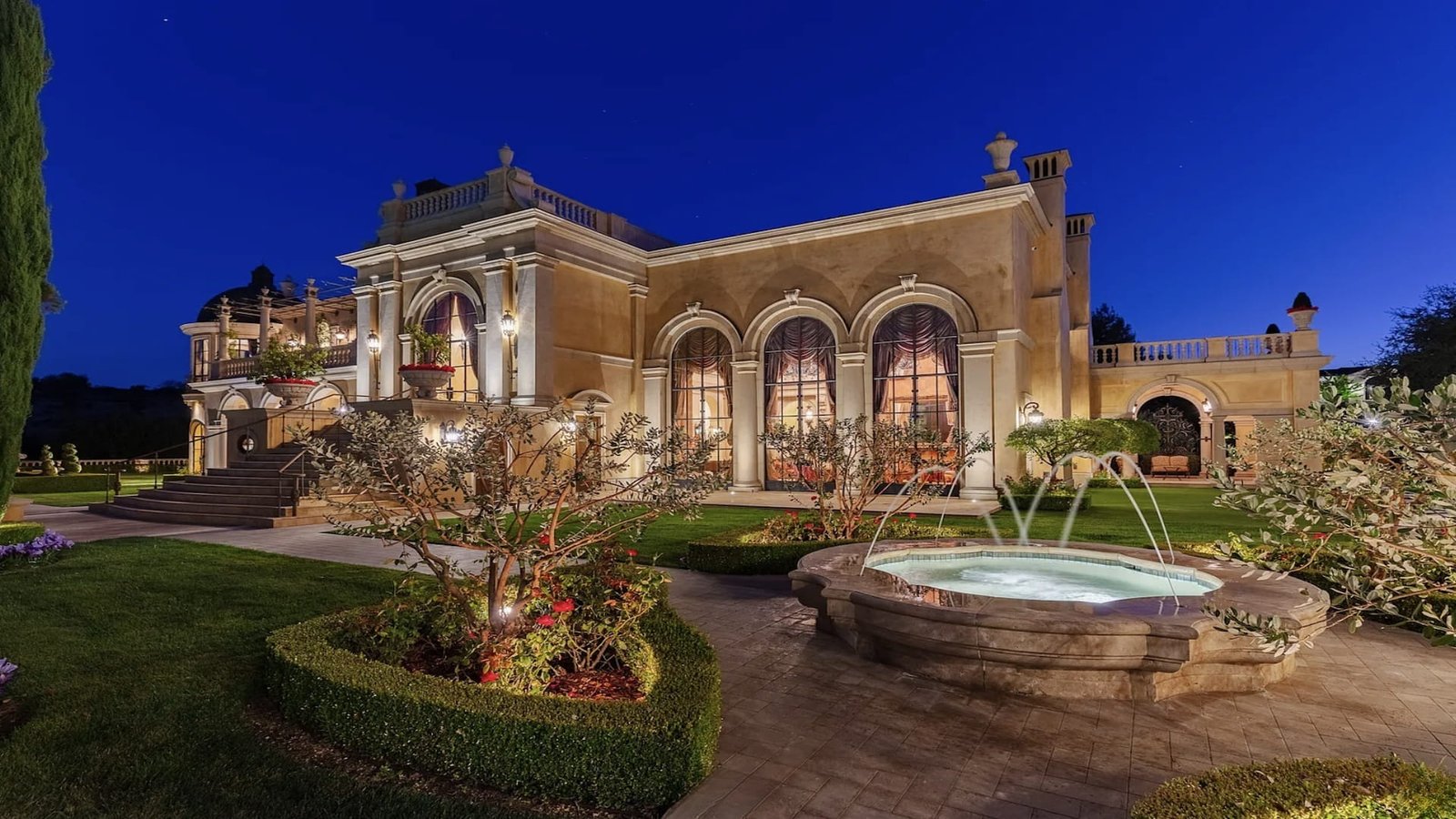 47 Italian Villa Bellezza in Calabasas