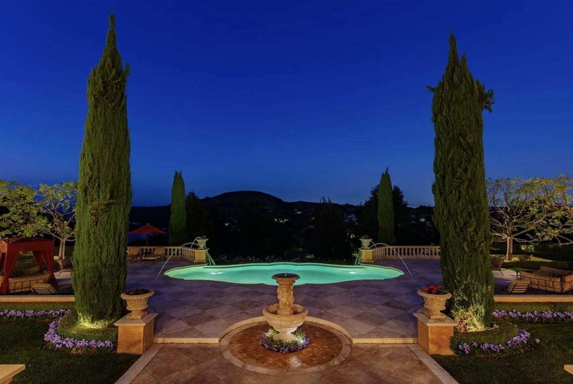 Italian Villa Bellezza in Calabasas